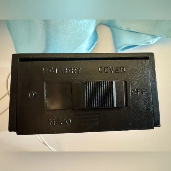 Walt Disney’s Cinderella Light Up Christmas Tree Topper 🎄 - Picture 7 of 12